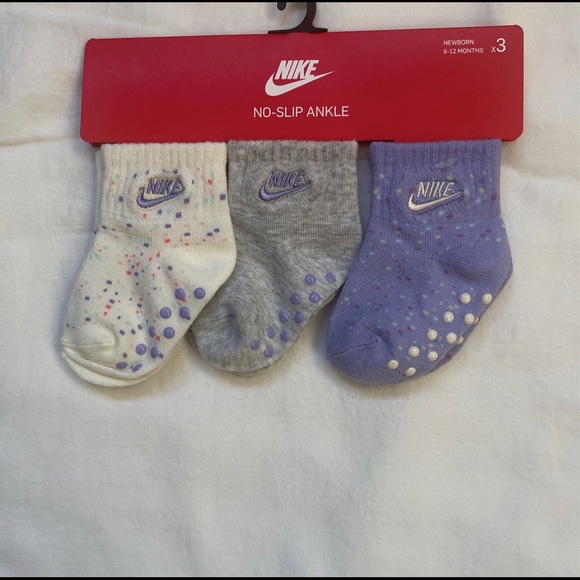 Nike Other - NIKE BABY~3 pair~NO SLIP SOCKS~ 6-12 Mo MULTICOLOR